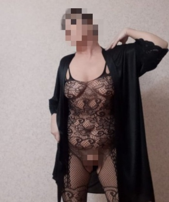 Сексуальная блондинка с аппетитной фигурой приглашает в гости на незабываемые встречи. Со мной тебе будет комфортно и уютно, я помогу тебе расслабиться и забыть обо всех заботах. Позвони мне прямо сейчас и окунись в мир страсти и наслаждения! 11082, 40 лет